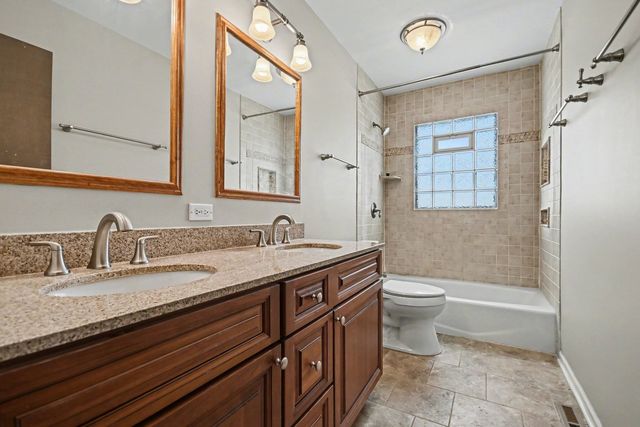 4029 N Grant Street, Westmont, IL 60559