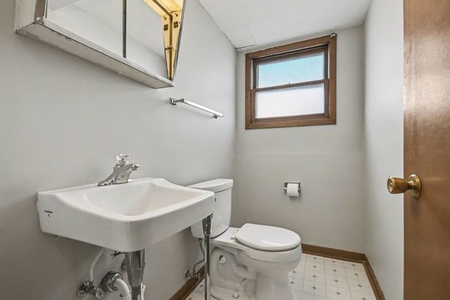 4029 N Grant Street, Westmont, IL 60559