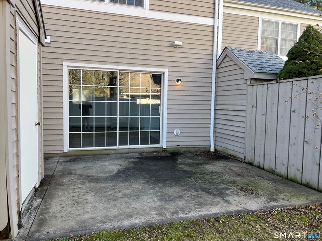 41 Tamarack Avenue APT 102, Danbury, CT 06811