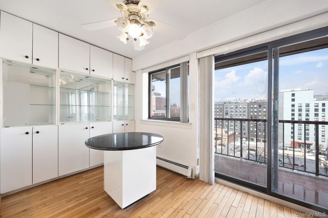 133-36 41st Road 8F, Flushing, NY 11355