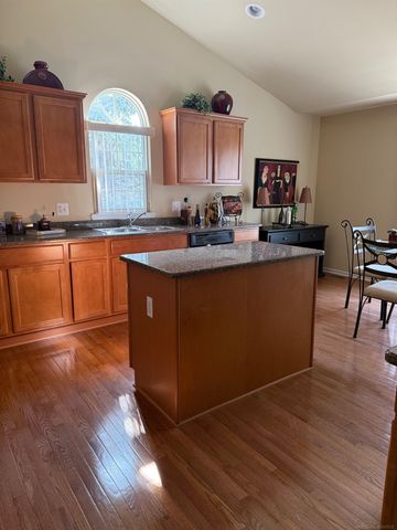 45781 Eden Avenue, Macomb Twp, MI 48044