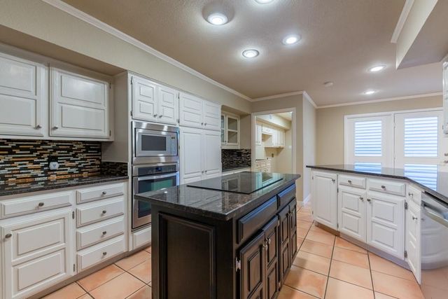 10907 Legends LN, Austin, TX 78747