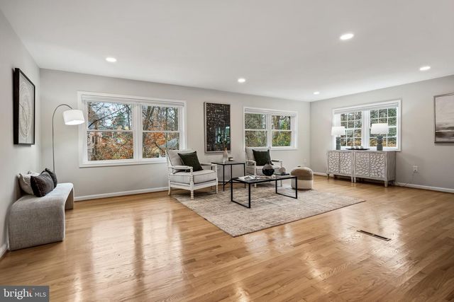 1429 IRONWOOD DR, Mclean, VA 22101