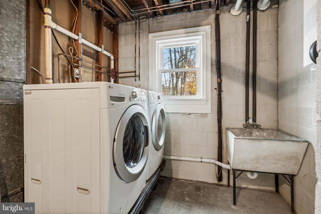 1429 IRONWOOD DR, Mclean, VA 22101