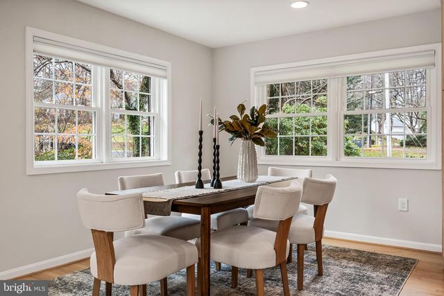 1429 IRONWOOD DR, Mclean, VA 22101