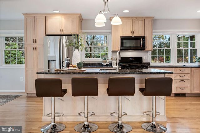 1429 IRONWOOD DR, Mclean, VA 22101