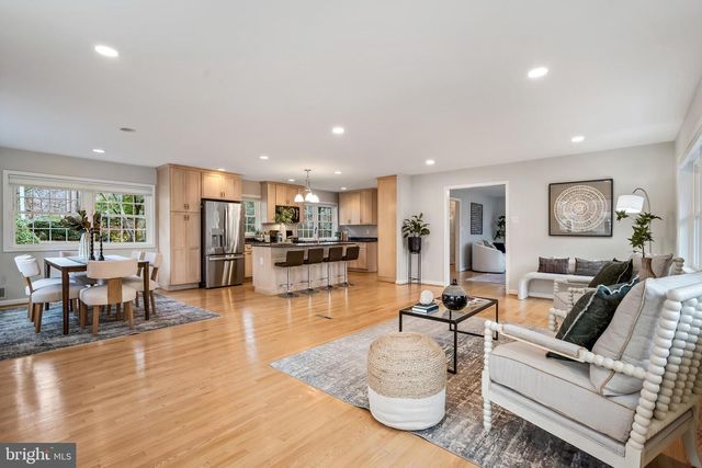 1429 IRONWOOD DR, Mclean, VA 22101