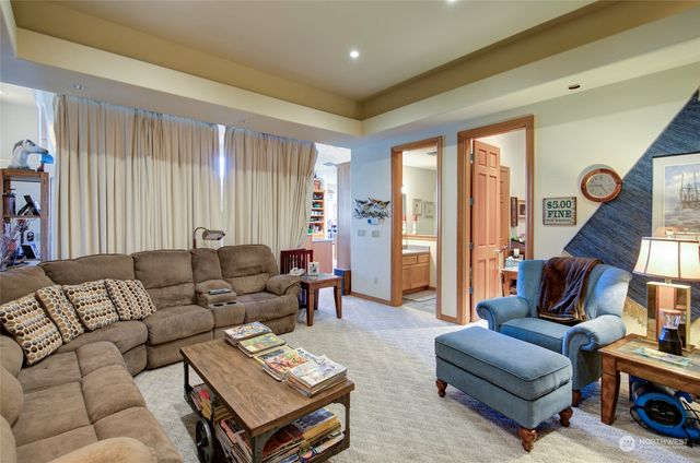 857 Pt. Brown Avenue NW, Ocean Shores, WA 98569