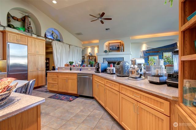 857 Pt. Brown Avenue NW, Ocean Shores, WA 98569