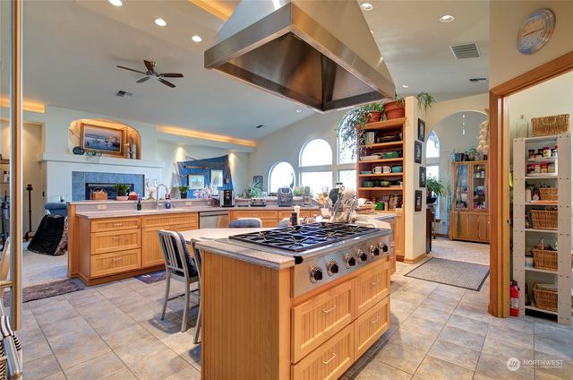 857 Pt. Brown Avenue NW, Ocean Shores, WA 98569