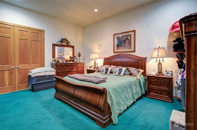 857 Pt. Brown Avenue NW, Ocean Shores, WA 98569