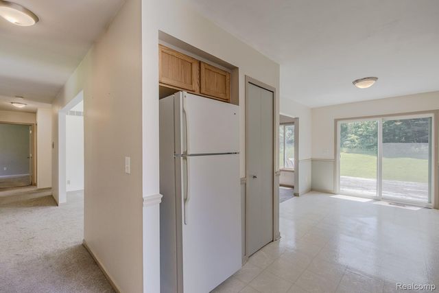 312 Reid Road, Highland Charter Township, MI 48357