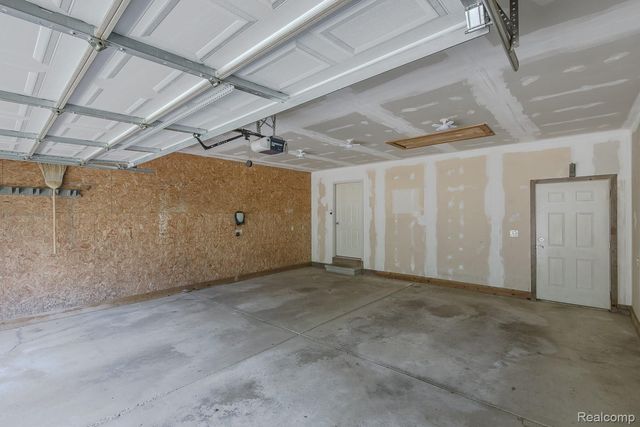 312 Reid Road, Highland Charter Township, MI 48357