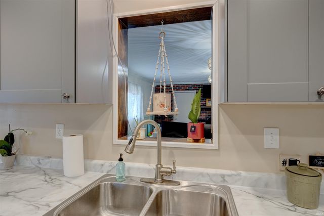 3006 Adams Street, Evansville, IN 47714