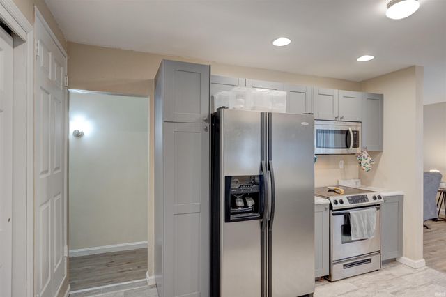 3006 Adams Street, Evansville, IN 47714