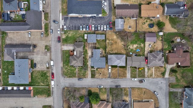 3006 Adams Street, Evansville, IN 47714