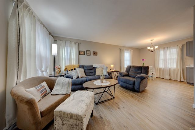 3006 Adams Street, Evansville, IN 47714