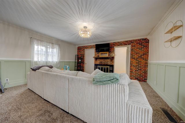 3006 Adams Street, Evansville, IN 47714