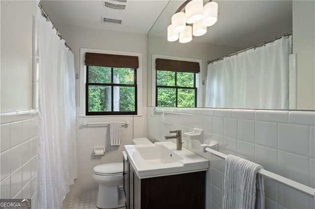 1100 Kingston Drive, Atlanta, GA 30342