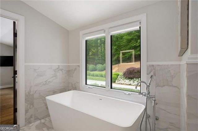 1100 Kingston Drive, Atlanta, GA 30342