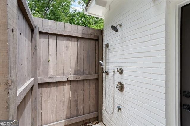 1100 Kingston Drive, Atlanta, GA 30342
