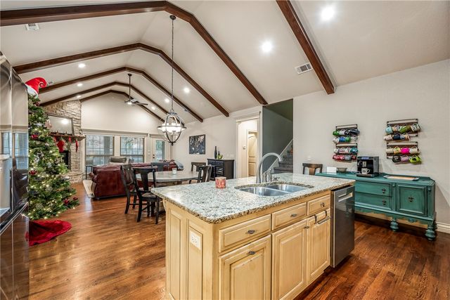 1704 SW Gosford Avenue, Bentonville, AR 72713