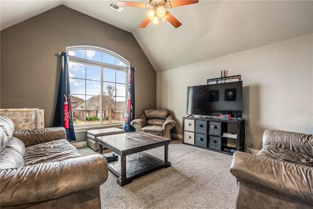 1704 SW Gosford Avenue, Bentonville, AR 72713