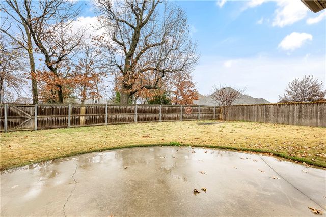 1704 SW Gosford Avenue, Bentonville, AR 72713