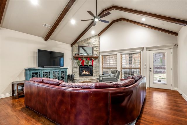 1704 SW Gosford Avenue, Bentonville, AR 72713