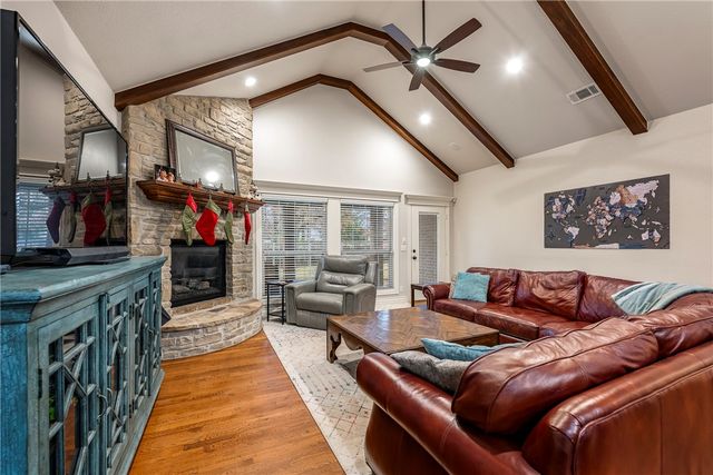 1704 SW Gosford Avenue, Bentonville, AR 72713