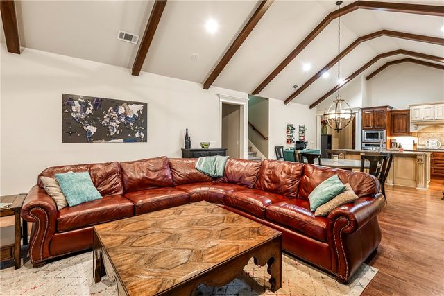 1704 SW Gosford Avenue, Bentonville, AR 72713