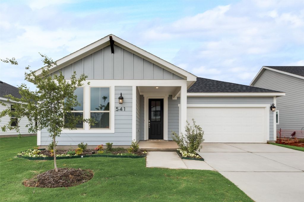 541 Marcus Lane, Crowley, TX 76036