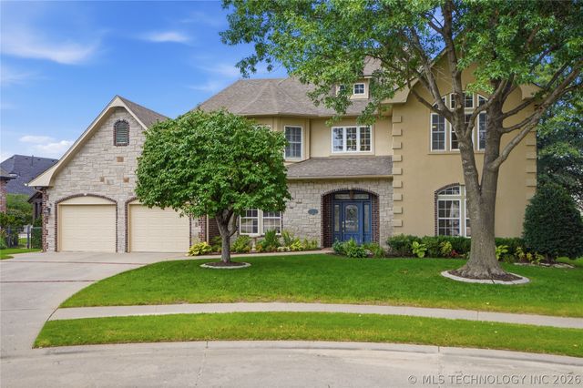 6008 W Phoenix Court, Broken Arrow, OK 74011