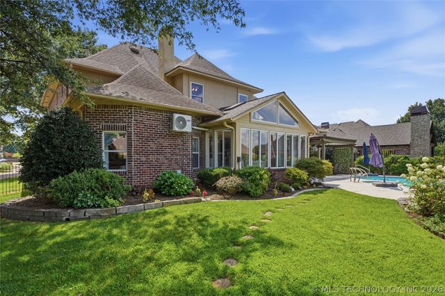 6008 W Phoenix Court, Broken Arrow, OK 74011