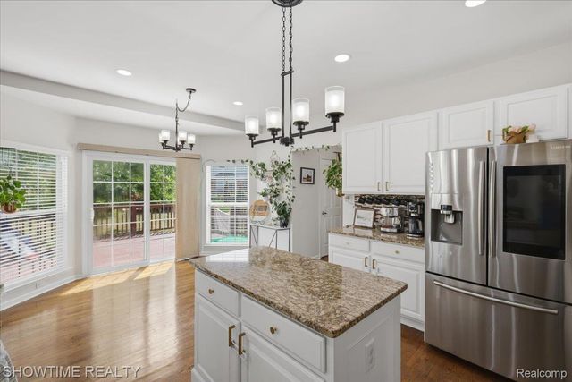 7386 Tottenham, Shelby Charter Township, MI 48317