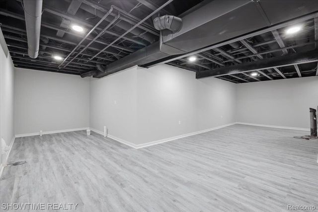 7386 Tottenham, Shelby Charter Township, MI 48317