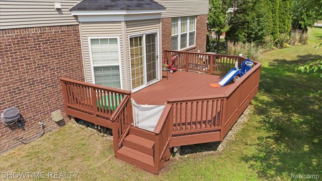 7386 Tottenham, Shelby Charter Township, MI 48317