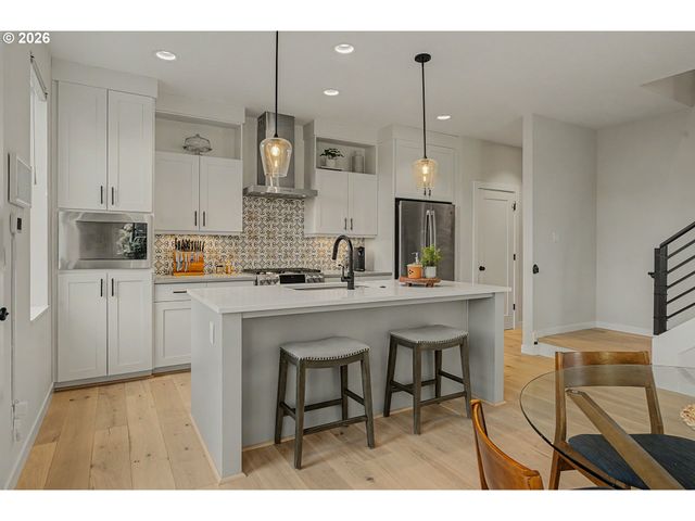 2765 Se CORA St, Portland, OR 97202