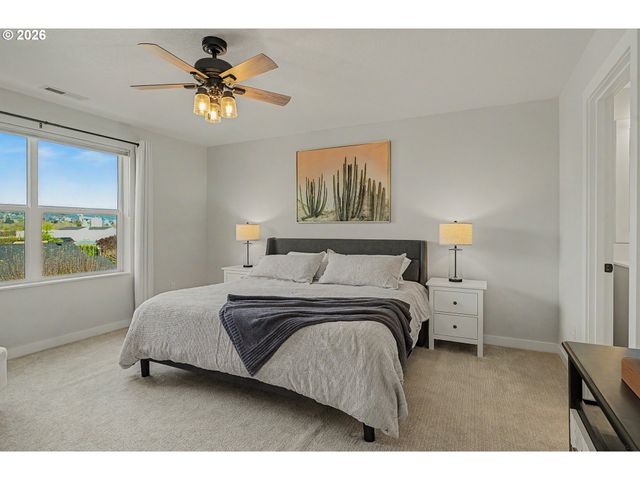 2765 Se CORA St, Portland, OR 97202