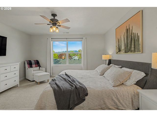 2765 Se CORA St, Portland, OR 97202