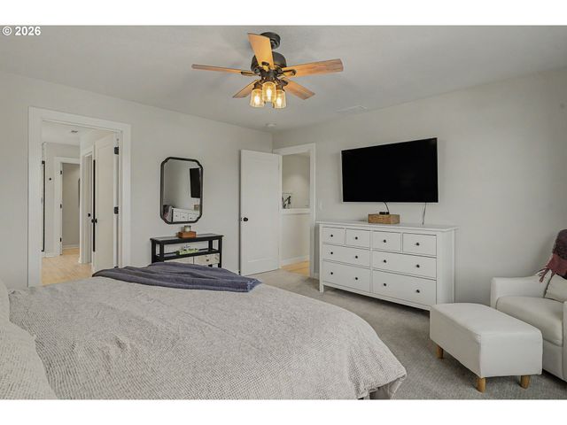 2765 Se CORA St, Portland, OR 97202