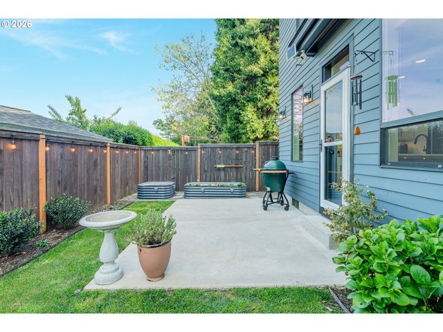 2765 Se CORA St, Portland, OR 97202