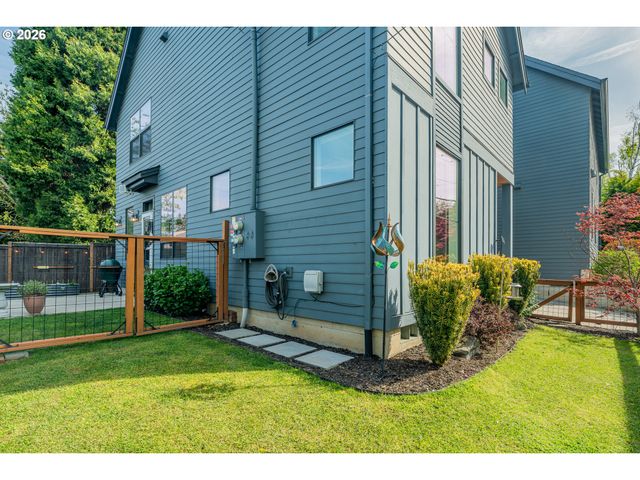 2765 Se CORA St, Portland, OR 97202