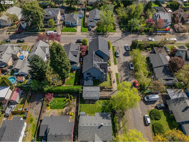 2765 Se CORA St, Portland, OR 97202