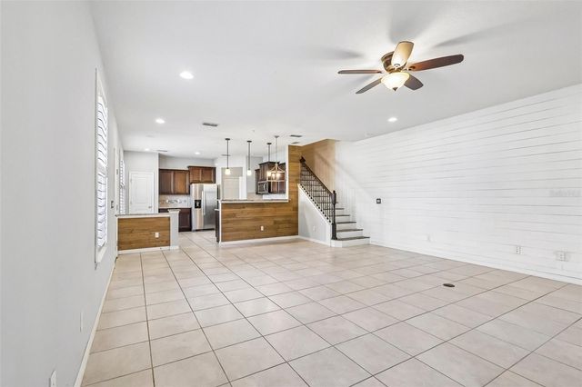 1164 PAVIA DRIVE, Apopka, FL 32703