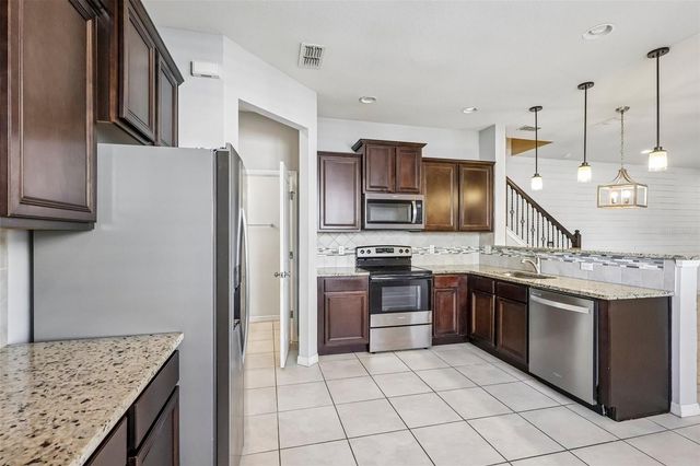 1164 PAVIA DRIVE, Apopka, FL 32703