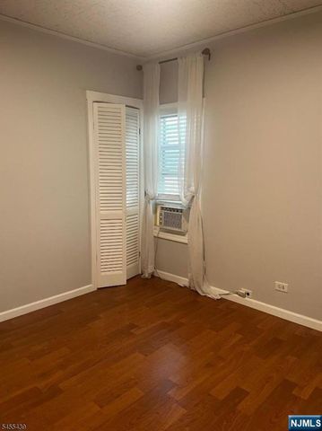 718 Clifton Avenue, Newark, NJ 07104