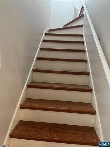 718 Clifton Avenue, Newark, NJ 07104