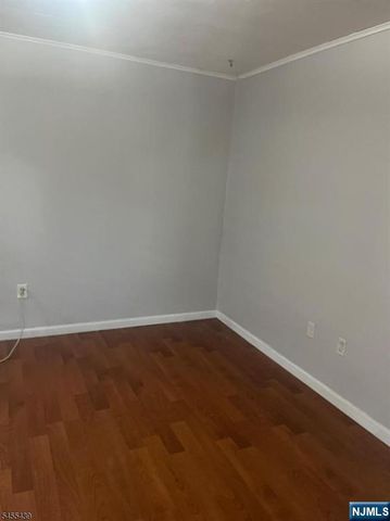 718 Clifton Avenue, Newark, NJ 07104