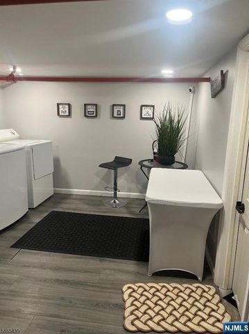 718 Clifton Avenue, Newark, NJ 07104